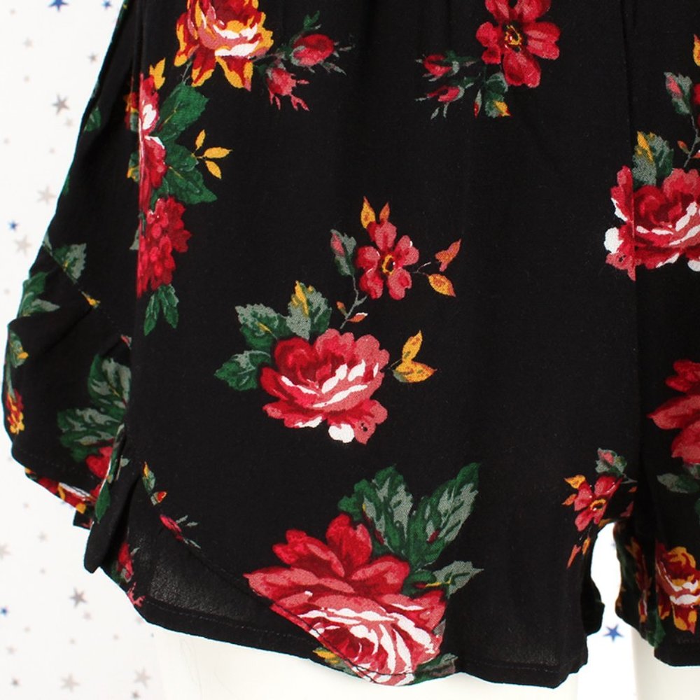 Floral Print Ruffled Romper Black - Picture 4 of 7